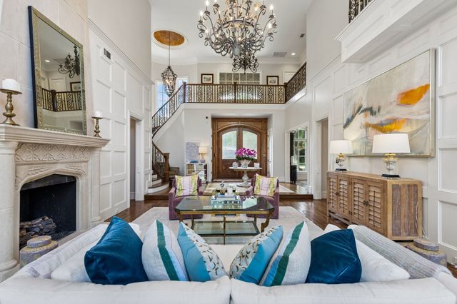 5707 Watson Circle, Dallas, TX 75225