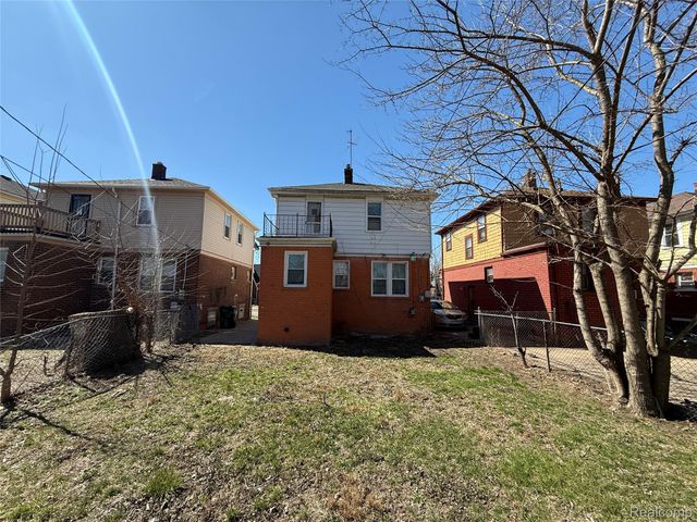 16206 Snowden Street, Detroit, MI 48235