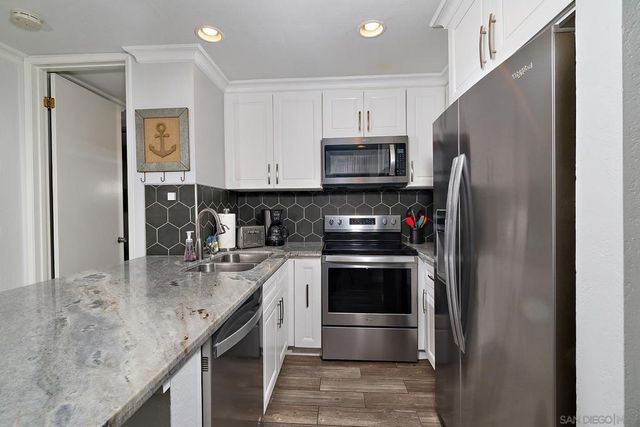 999 N Pacific St B103, Oceanside, CA 92054