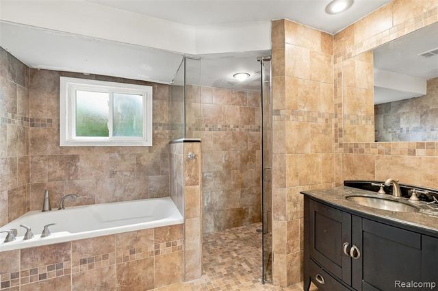 17620 Cornell Road, Southfield, MI 48075