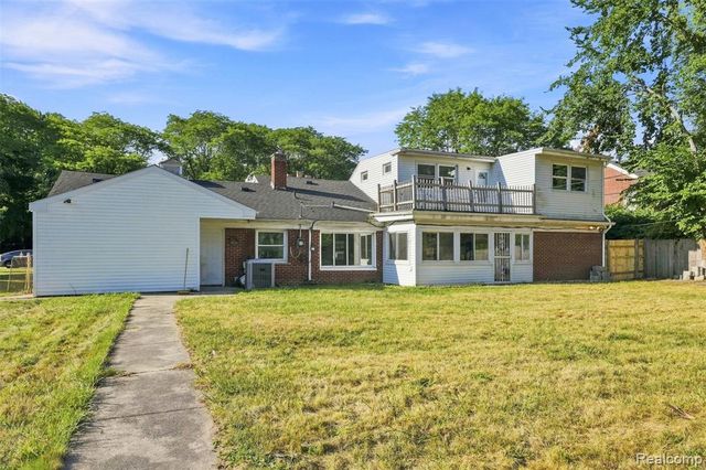17620 Cornell Road, Southfield, MI 48075