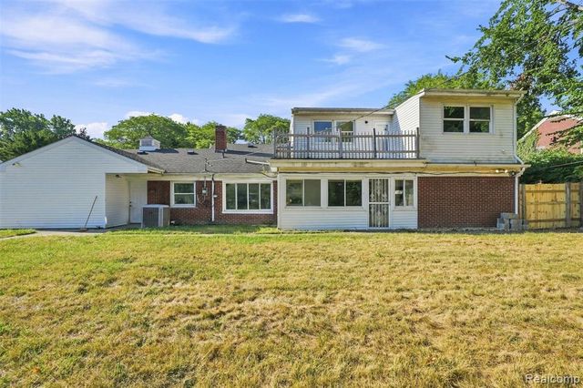 17620 Cornell Road, Southfield, MI 48075