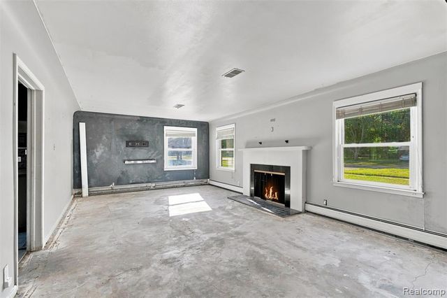 17620 Cornell Road, Southfield, MI 48075