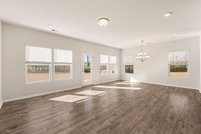 523 Purple Finch Road, Summerville, SC 29486