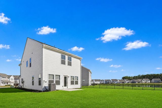 523 Purple Finch Road, Summerville, SC 29486