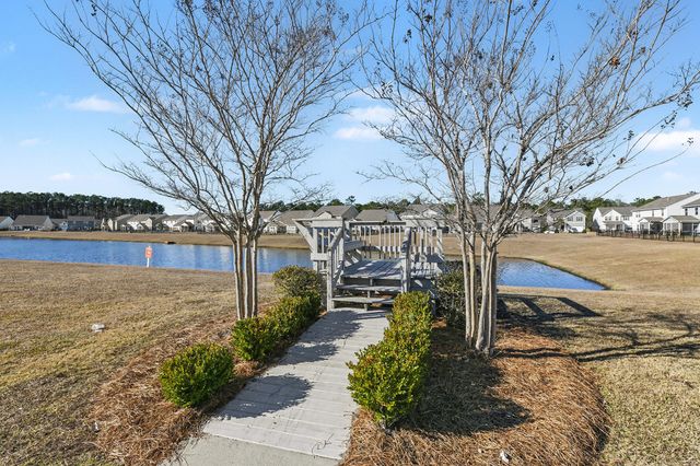 523 Purple Finch Road, Summerville, SC 29486