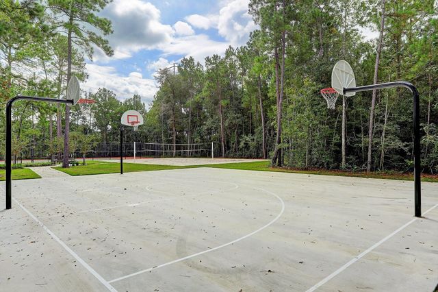 17679 Spur Court, Waller, TX 77484