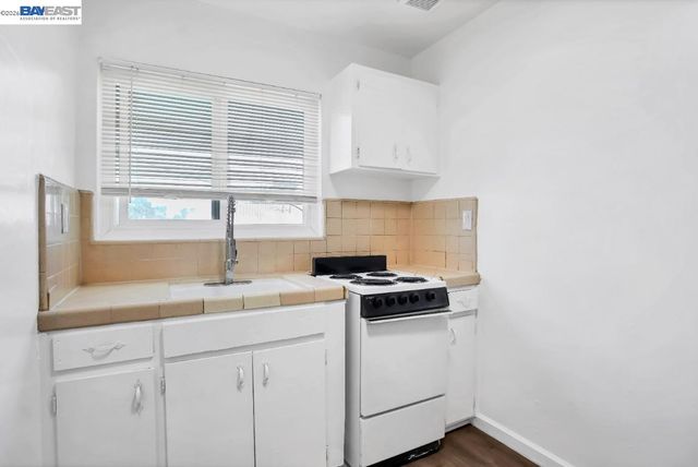 132 W 18Th St, Merced, CA 95340