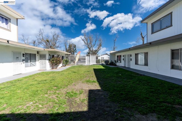 132 W 18Th St, Merced, CA 95340
