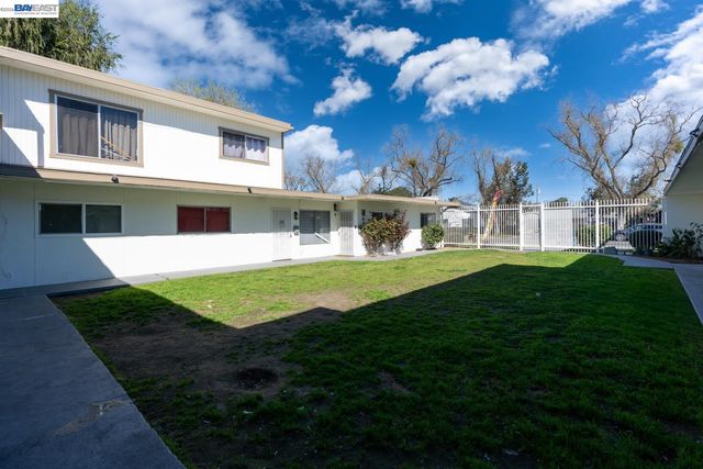 132 W 18Th St, Merced, CA 95340