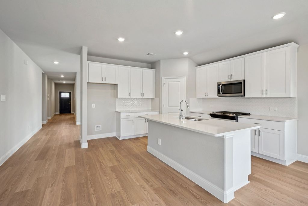 4212 Joe Pool Drive, Farmersville, TX 75442