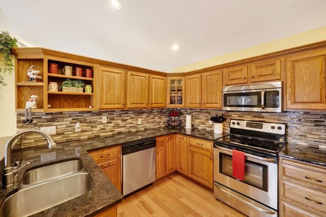 3253 Conservancy Estates Lane, Sun Prairie, WI 53590