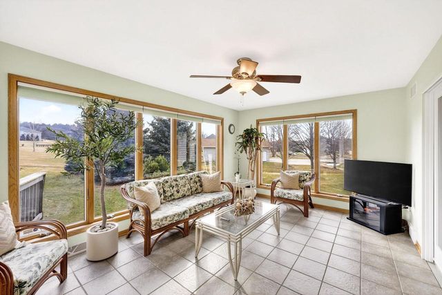 3253 Conservancy Estates Lane, Sun Prairie, WI 53590