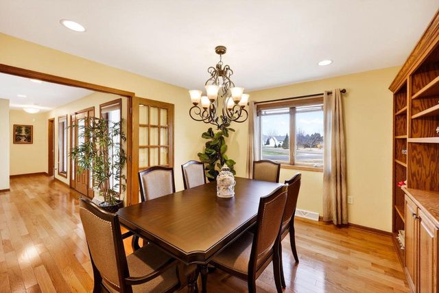 3253 Conservancy Estates Lane, Sun Prairie, WI 53590