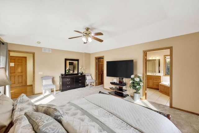 3253 Conservancy Estates Lane, Sun Prairie, WI 53590