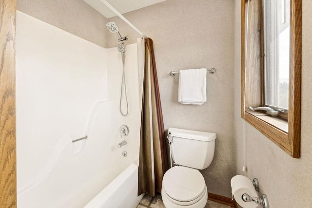 3253 Conservancy Estates Lane, Sun Prairie, WI 53590