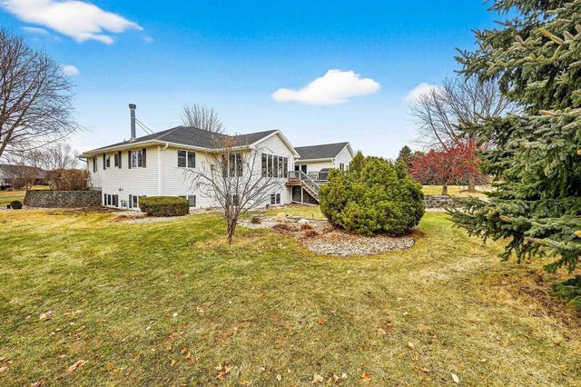 3253 Conservancy Estates Lane, Sun Prairie, WI 53590