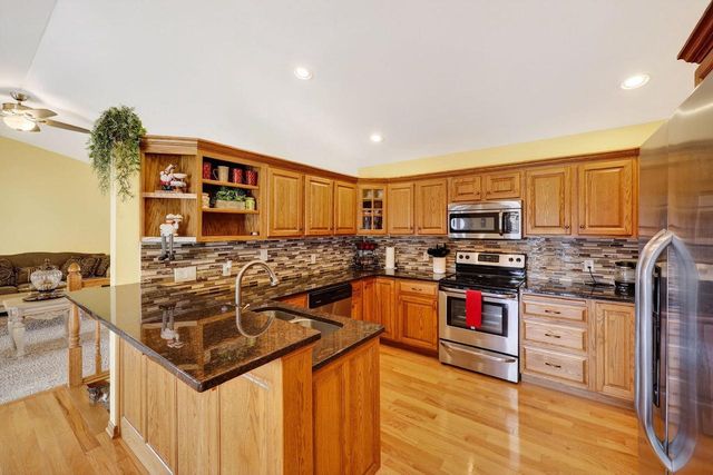 3253 Conservancy Estates Lane, Sun Prairie, WI 53590