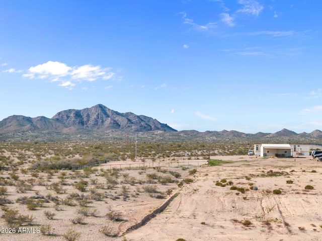 39050 DOBBINS Lane, Salome, AZ 85348