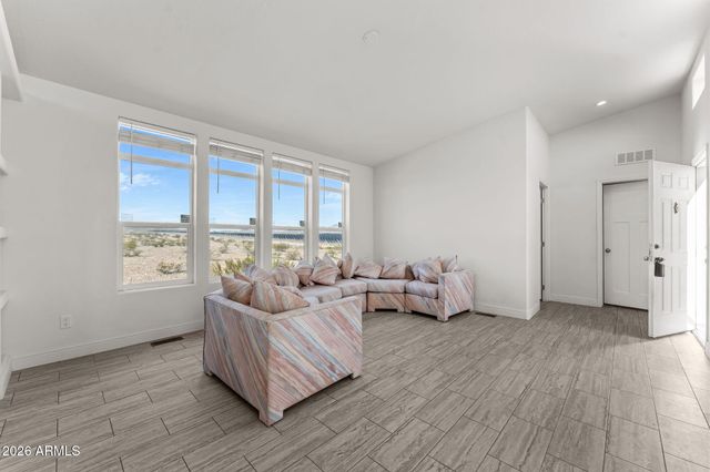 39050 DOBBINS Lane, Salome, AZ 85348