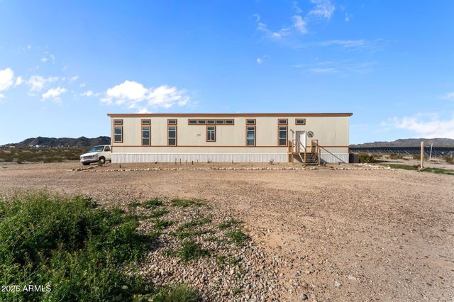 39050 DOBBINS Lane, Salome, AZ 85348