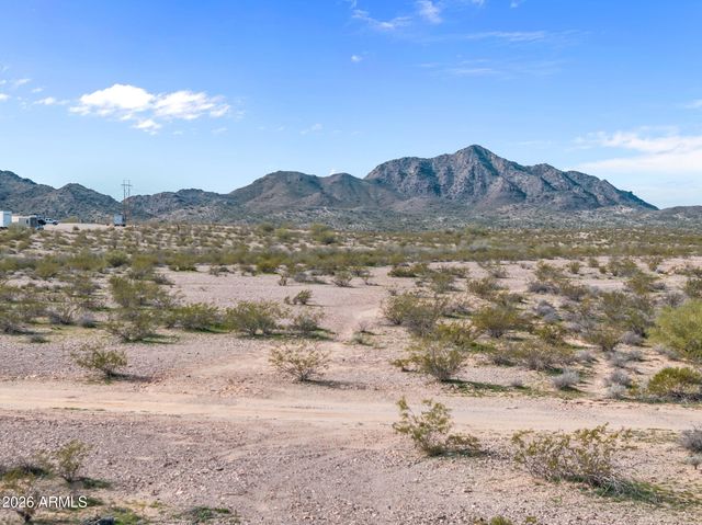 39050 DOBBINS Lane, Salome, AZ 85348