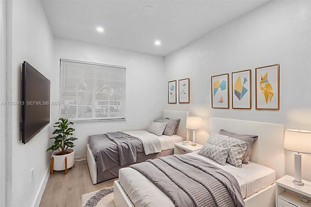 1635 NW 130th St, North Miami, FL 33167