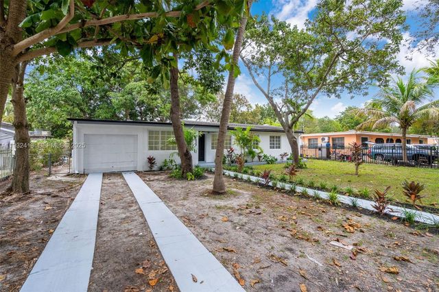 1635 NW 130th St, North Miami, FL 33167