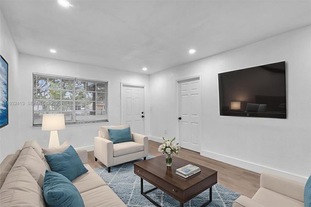 1635 NW 130th St, North Miami, FL 33167