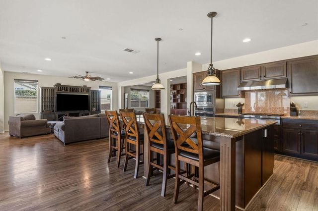 25334 High Noon Court, Menifee, CA 92584