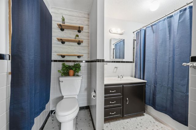 1104 N PINECREST STREET, Wichita, KS 67208