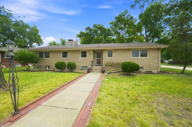1104 N PINECREST STREET, Wichita, KS 67208