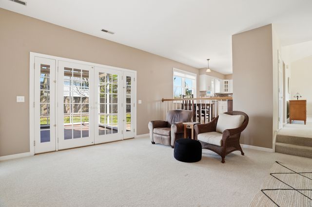 330 Indian Ridge Trail, Wauconda, IL 60084