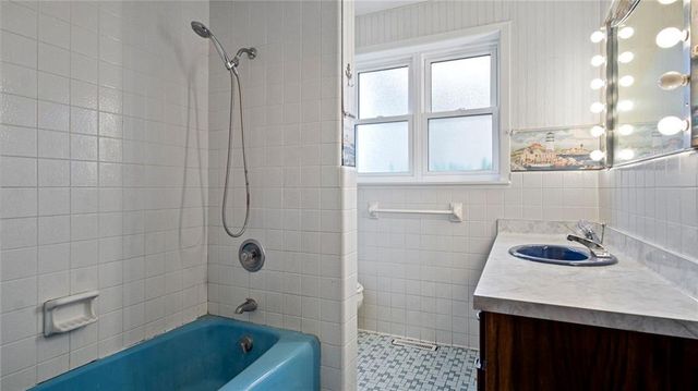 1413 E Clairemont Avenue, Eau Claire, WI 54701