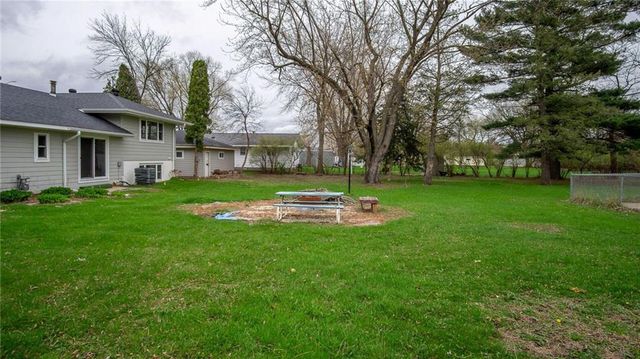 1413 E Clairemont Avenue, Eau Claire, WI 54701