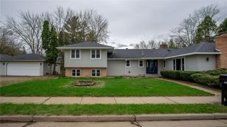 1413 E Clairemont Avenue, Eau Claire, WI 54701