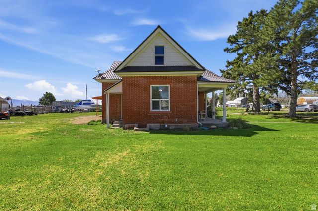 112 S 1ST E, Weston, ID 83286