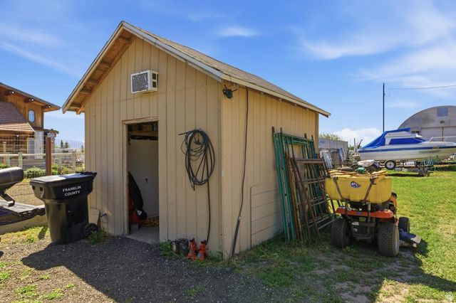 112 S 1ST E, Weston, ID 83286