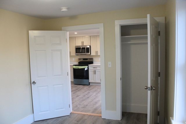 78 Endicott St 2L, Peabody, MA 01960