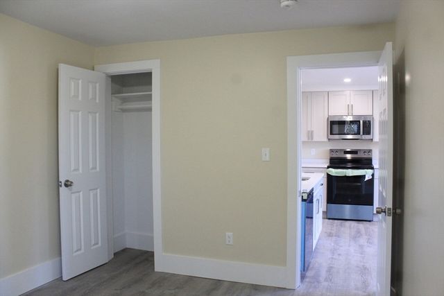 78 Endicott St 2L, Peabody, MA 01960