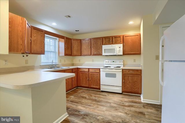 207 SADDLE RIDGE DR, Harrisburg, PA 17110