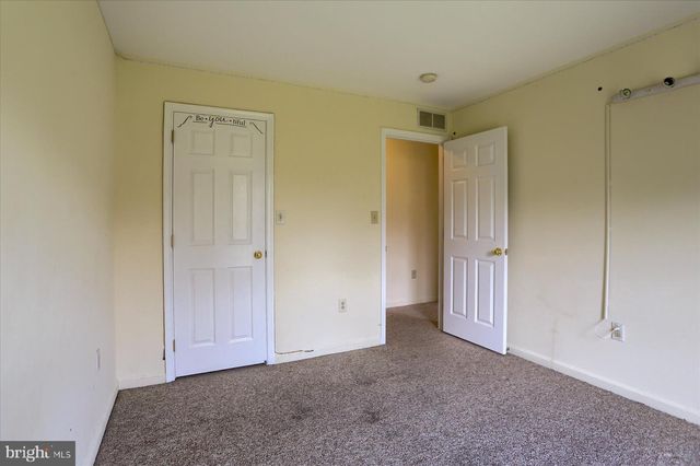 207 SADDLE RIDGE DR, Harrisburg, PA 17110