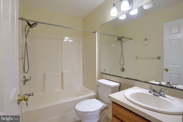 207 SADDLE RIDGE DR, Harrisburg, PA 17110