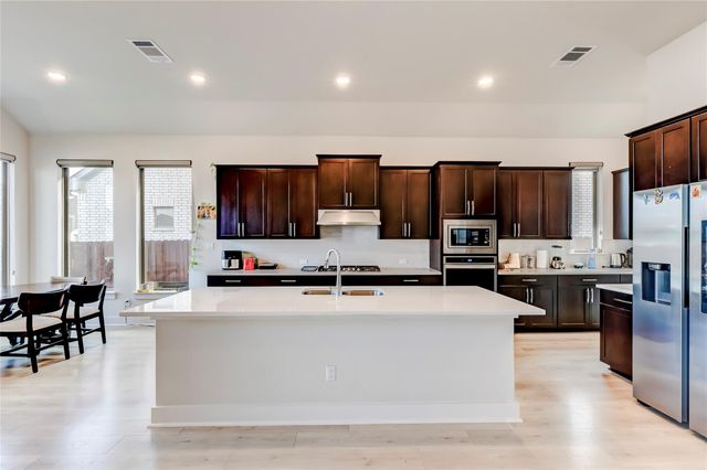 212 Charbono ST, Leander, TX 78641