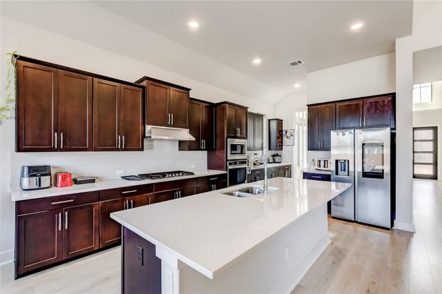 212 Charbono ST, Leander, TX 78641