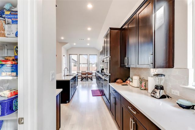 212 Charbono ST, Leander, TX 78641