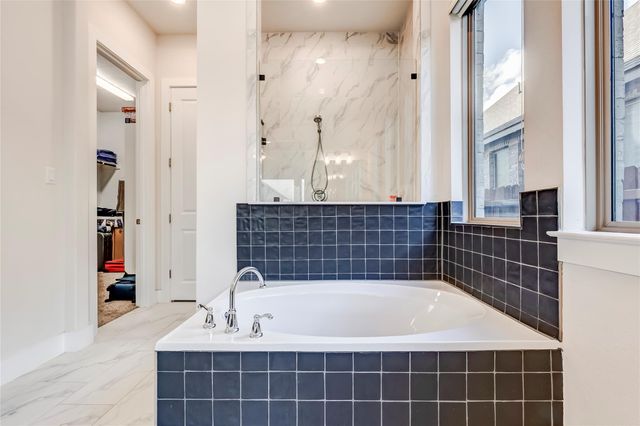 212 Charbono ST, Leander, TX 78641