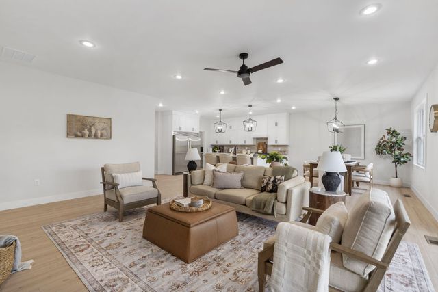 6035 S Clay Avenue, Springfield, MO 65810