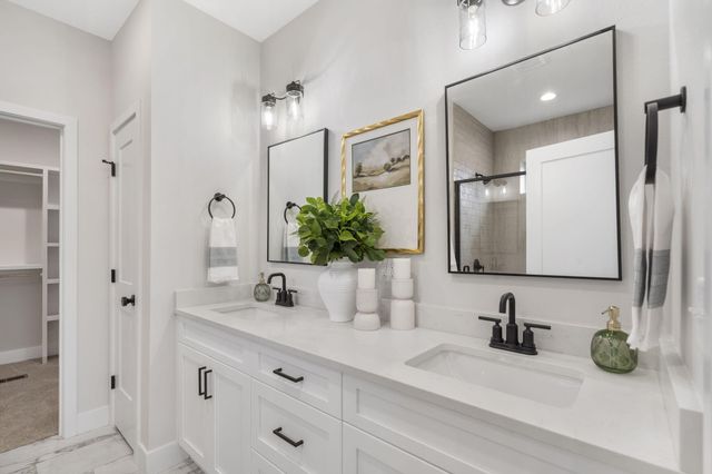 6035 S Clay Avenue, Springfield, MO 65810