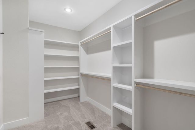 6035 S Clay Avenue, Springfield, MO 65810